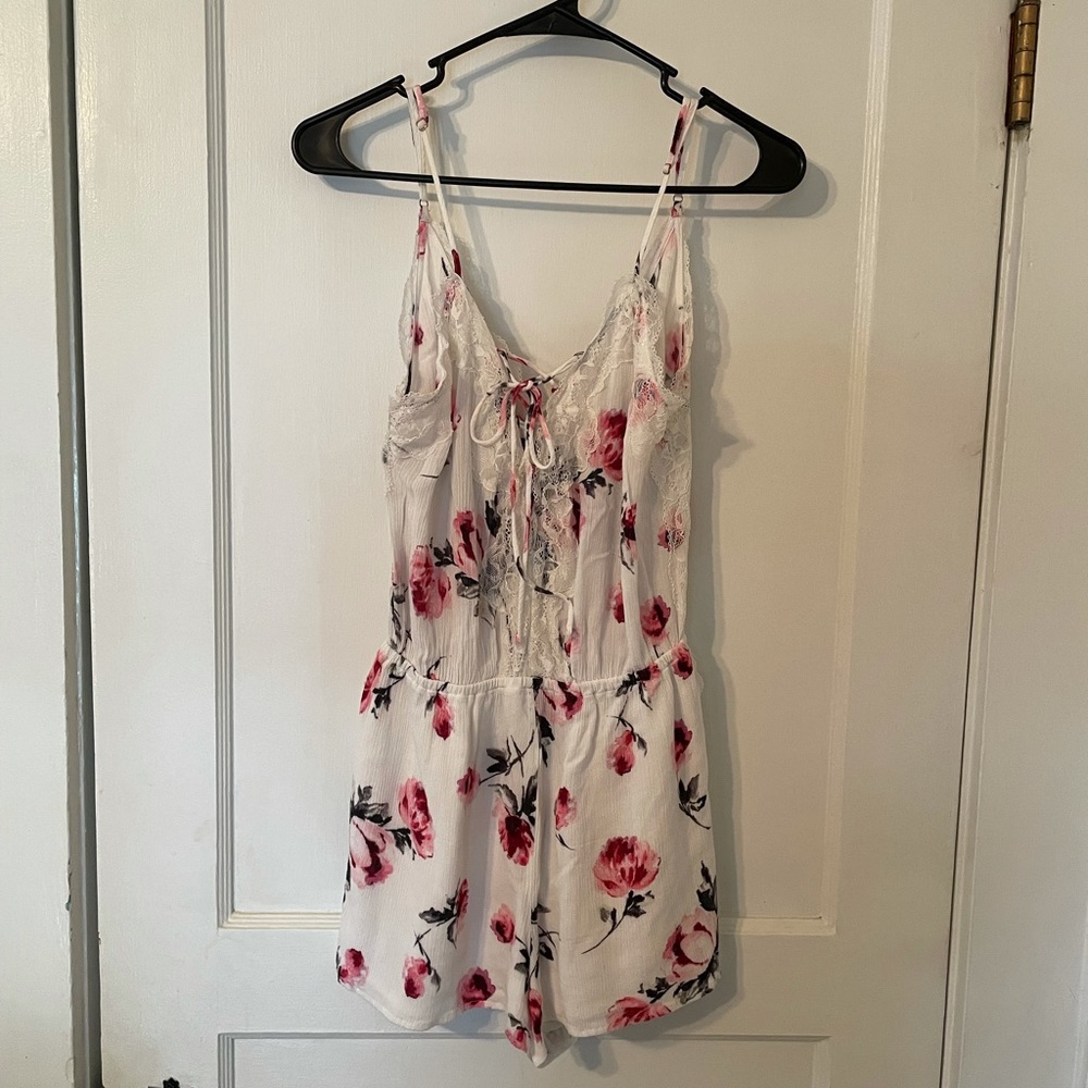 PACSUN Kendall & Kylie Floral Romper